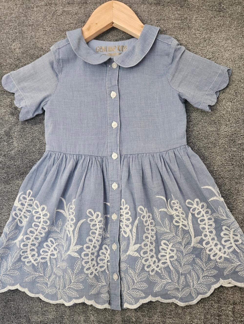 Oshkosh Genuine Kids Chambray 100% Cotton Floral Embroidered Dress Size 4T